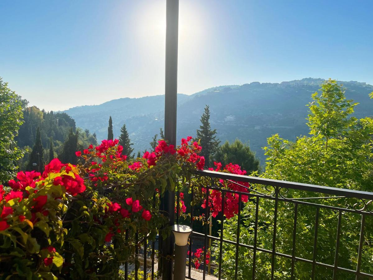 Beit Lebbos Boutique Hotel Beit ed Dine Bagian luar foto