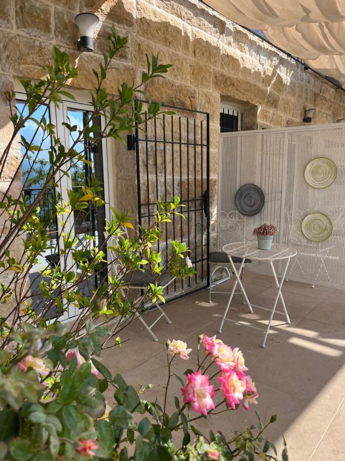 Beit Lebbos Boutique Hotel Beit ed Dine Bagian luar foto