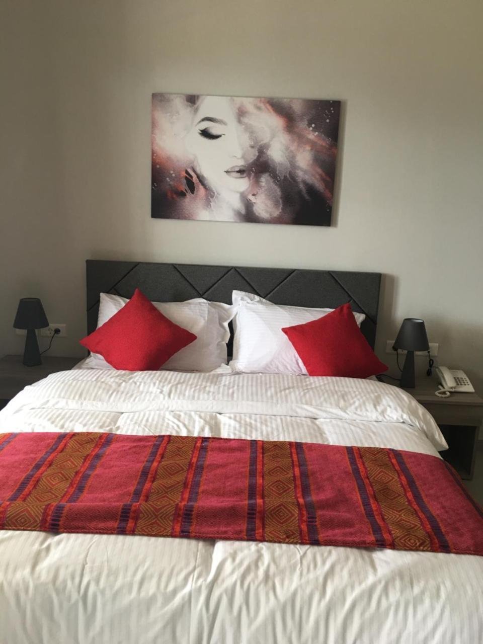 Beit Lebbos Boutique Hotel Beit ed Dine Bagian luar foto